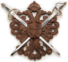 PAN6100_Carved_Wooden_Panoply_Display.JPG (94238 bytes)